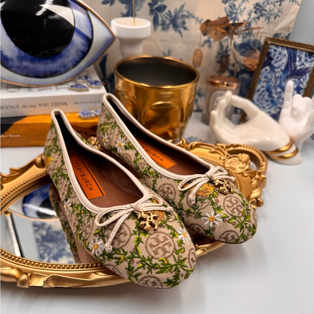 🆕 TORY BURCH 🧿 BNWOB T Monogram Tory Charm Ballet Flat - Size 5.5 - Picture 3 of 14